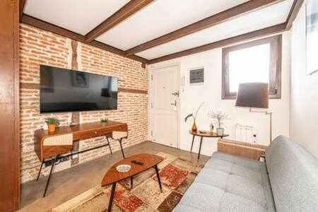 Peaceful Y Beautiful Apt In La Latina Appartement Madrid Buitenkant foto